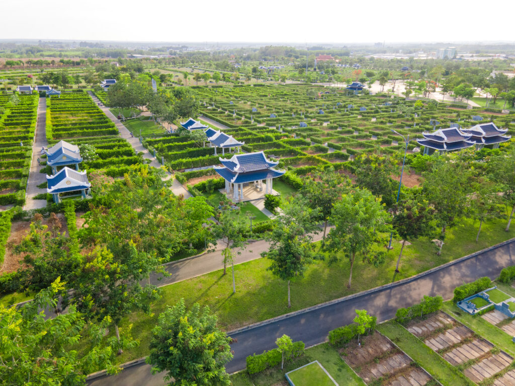 Phong Thủy Mộ Phần: Giải Mã Ý Nghĩa và Những Nguyên Tắc Vàng Cần Biết